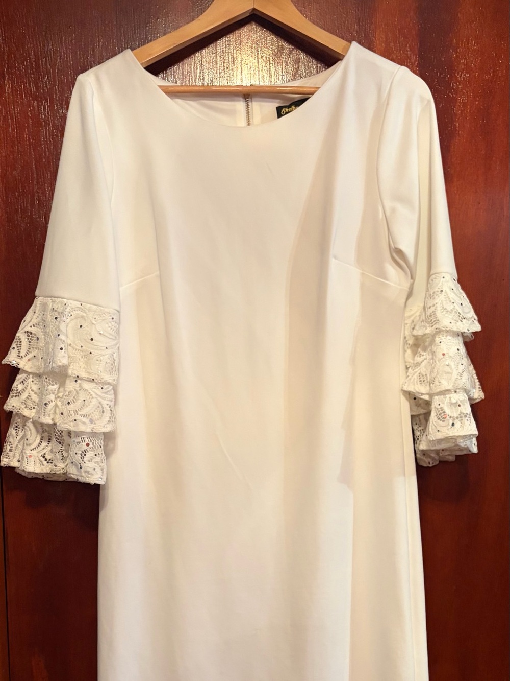 Women’s Shelby Nites White Lace-Sleeve Shift Dress - 3/4 Sleeve